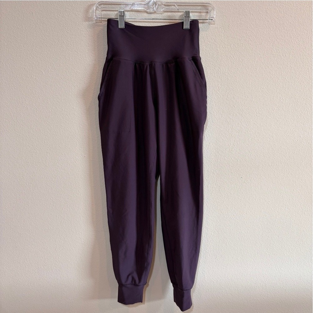 Old Navy PowerSoft High Rise Jogger Pants XS Purple Go-Dry Athletic Activewear - Picture 1 of 4